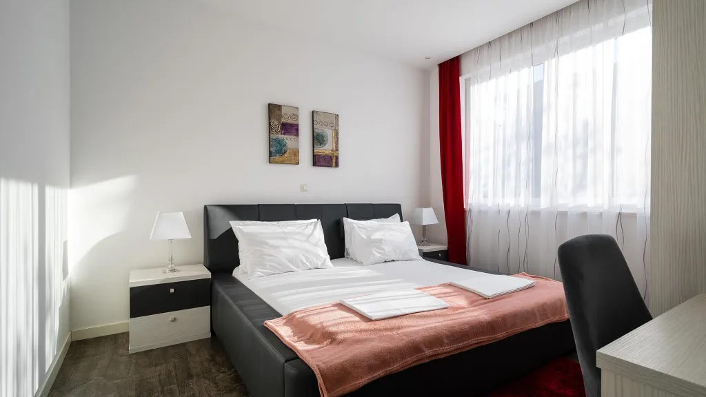Sea View Apartment in Slatine for 4