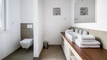 Two-Bedroom Apartment with Balcony in Slatine