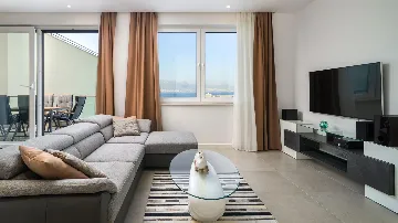 Two-Bedroom Apartment with Balcony in Slatine