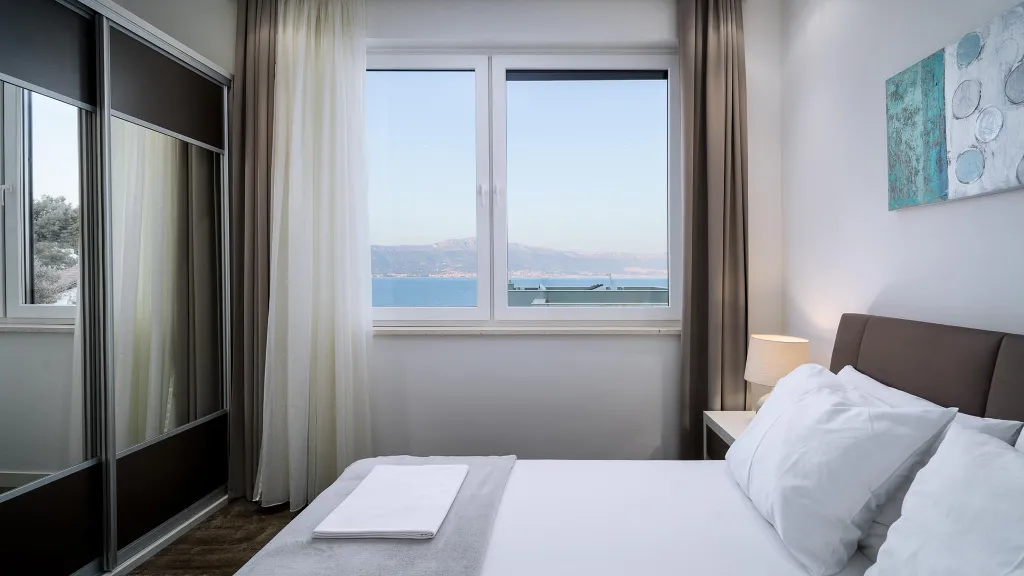 Two-Bedroom Apartment with Balcony in Slatine