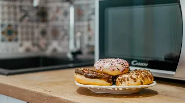 Apartment with Balcony in Okrug Donji