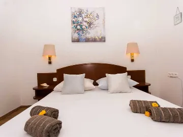 Two-Bedroom Apartment in Okrug Donji with Sea View Balcony