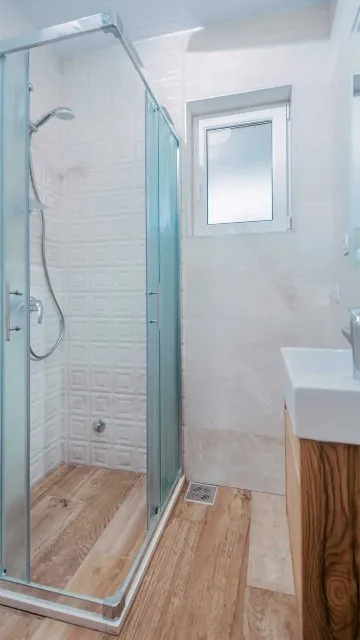 Sea View Apartment in Okrug Donji