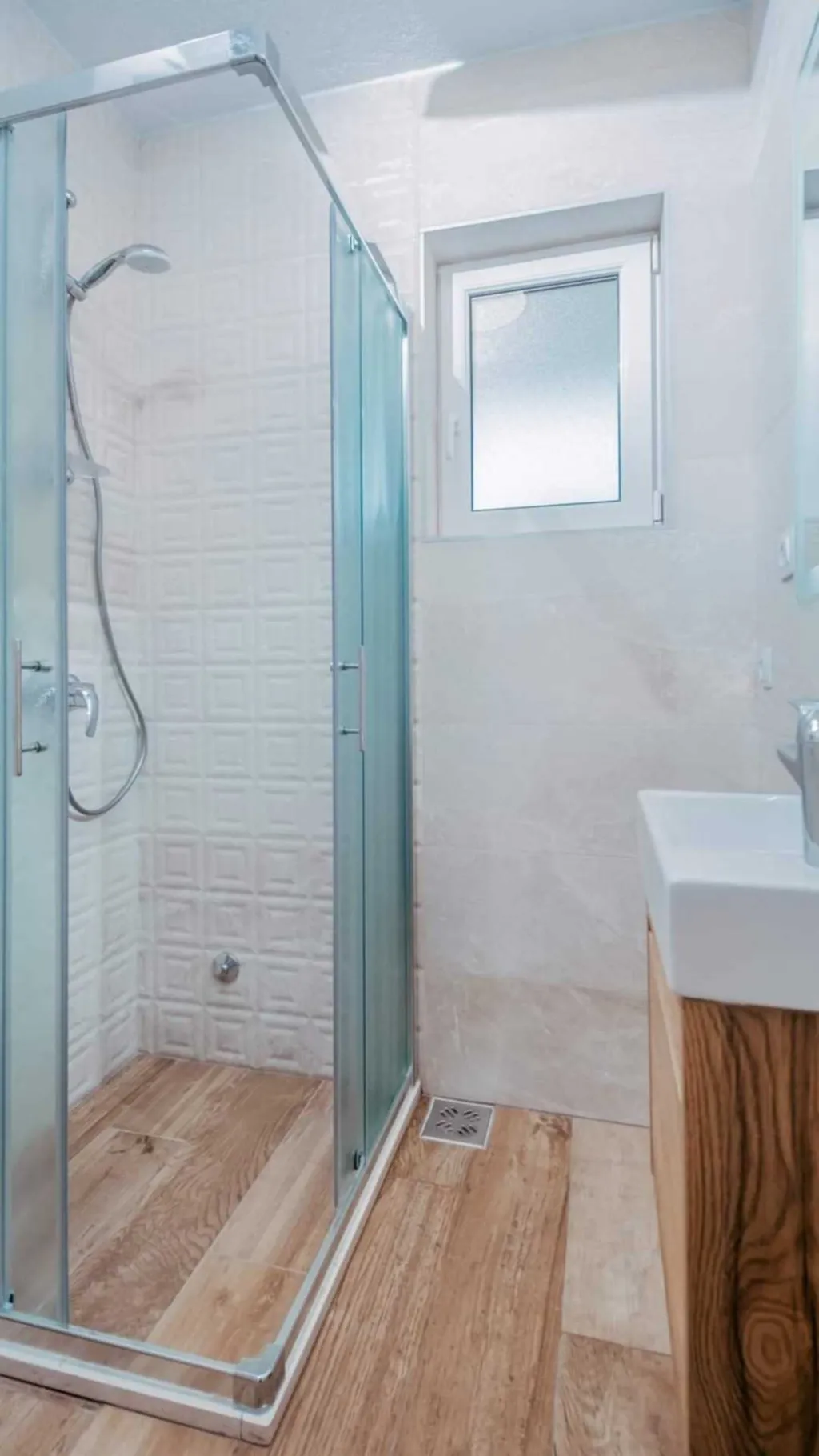 Sea View Apartment in Okrug Donji