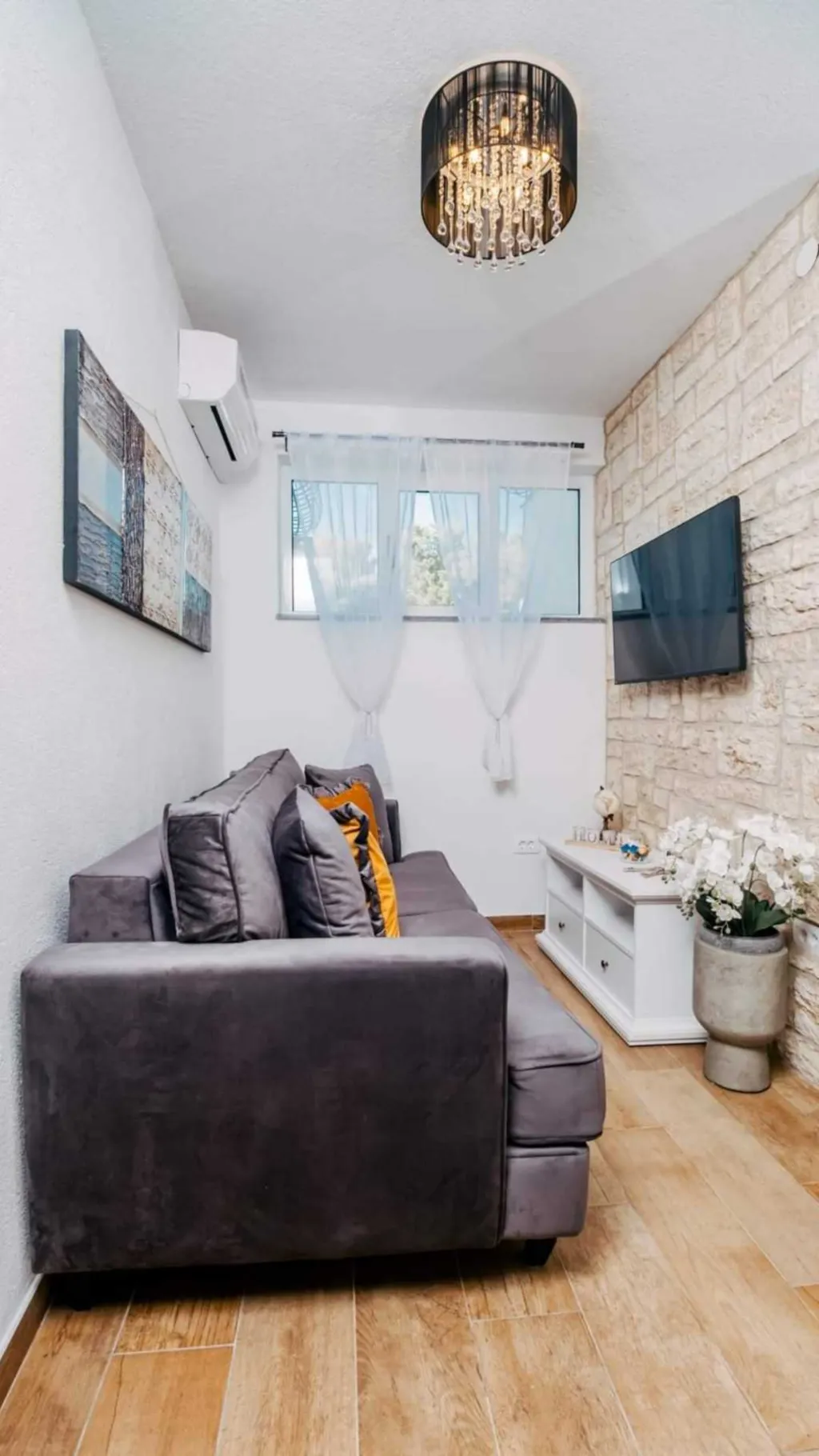 Sea View Apartment in Okrug Donji