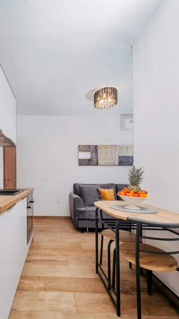 Sea View Apartment in Okrug Donji