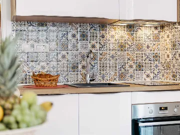 Sea View Apartment for 4 in Okrug Donji