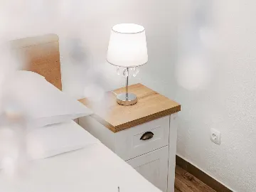 Sea View Apartment for 4 in Okrug Donji