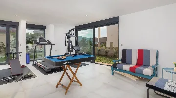 Modern Coastal Villa Retreat Okrug Gornji