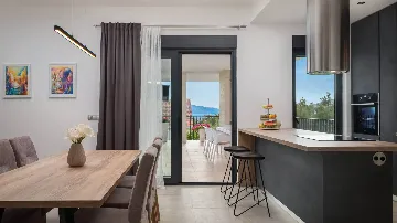 Modern Coastal Villa Retreat Okrug Gornji