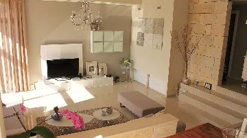 Seget Donji Duplex Apartment with Shared Heated Pool