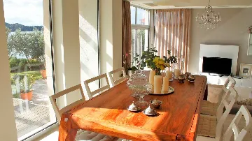 Seget Donji Duplex Apartment with Shared Heated Pool