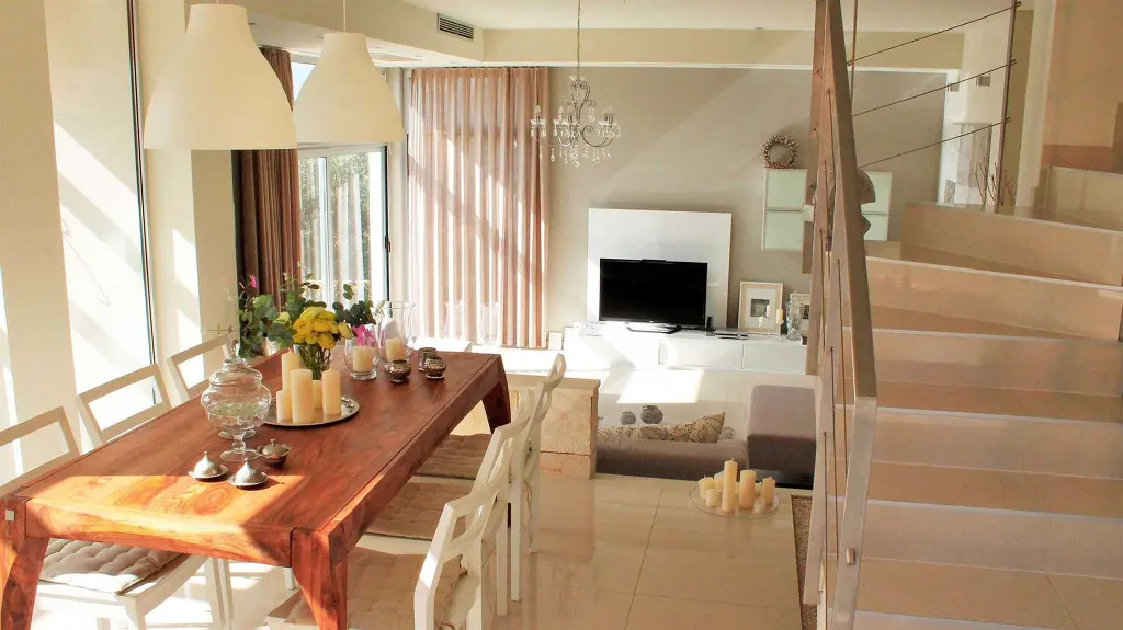 Seget Donji Duplex Apartment with Shared Heated Pool