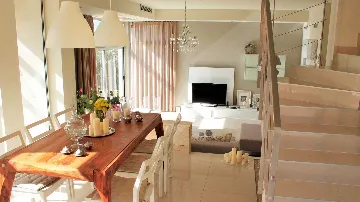 Seget Donji Duplex Apartment with Shared Heated Pool