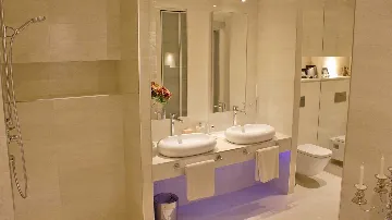 Seget Donji Duplex Apartment with Shared Heated Pool