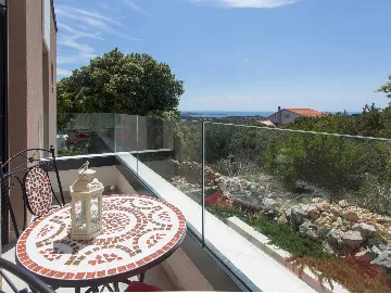 Villa with Heated Pool and Sea Views in Vinišće