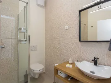 Villa with Heated Pool and Sea Views in Vinišće