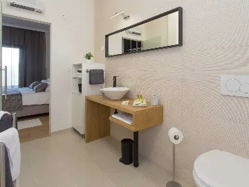 Villa with Heated Pool and Sea Views in Vinišće