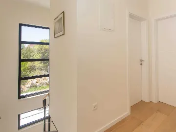 Villa with Heated Pool and Sea Views in Vinišće