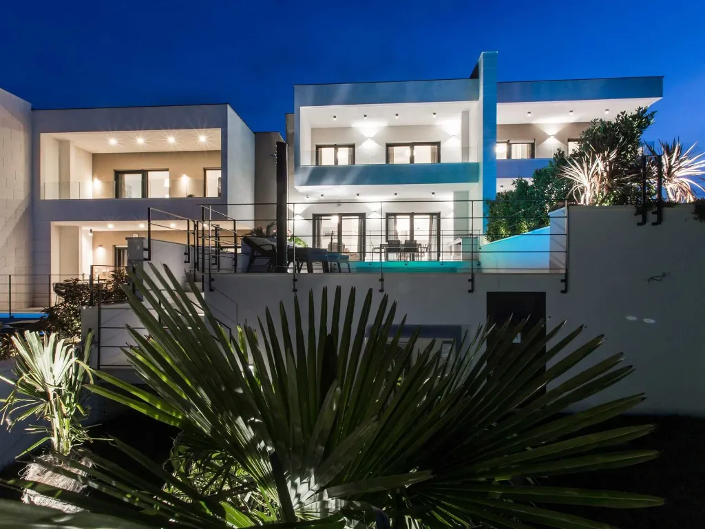 Villa with Heated Pool and Sea Views in Vinišće