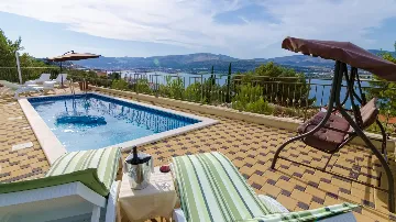 Mastrinka, Trogir Villa for Up to 12 Guests