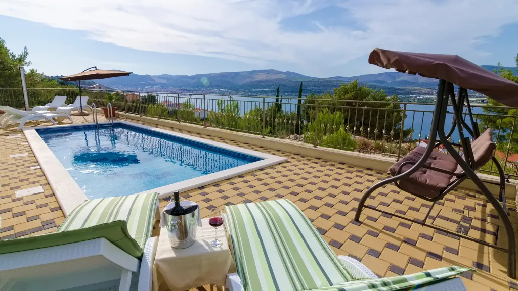Mastrinka, Trogir Villa for Up to 12 Guests