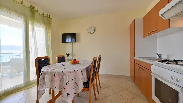 Sea-View 1-Bedroom Apartment in Trogir (Sleeps 3)