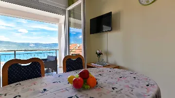 Sea-View 1-Bedroom Apartment in Trogir (Sleeps 3)