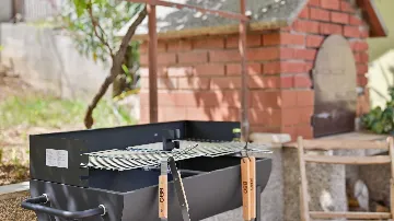 Sea-View 1-Bedroom Apartment in Trogir (Sleeps 3)