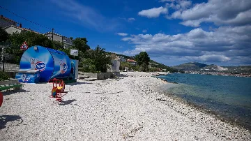 Sea-View 1-Bedroom Apartment in Trogir (Sleeps 3)