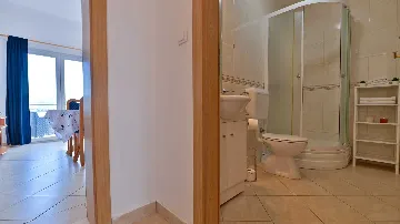 Balcony Sea-View Apartment for 3 in Trogir