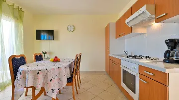 Trogir Holiday House with Sea-View Apartments