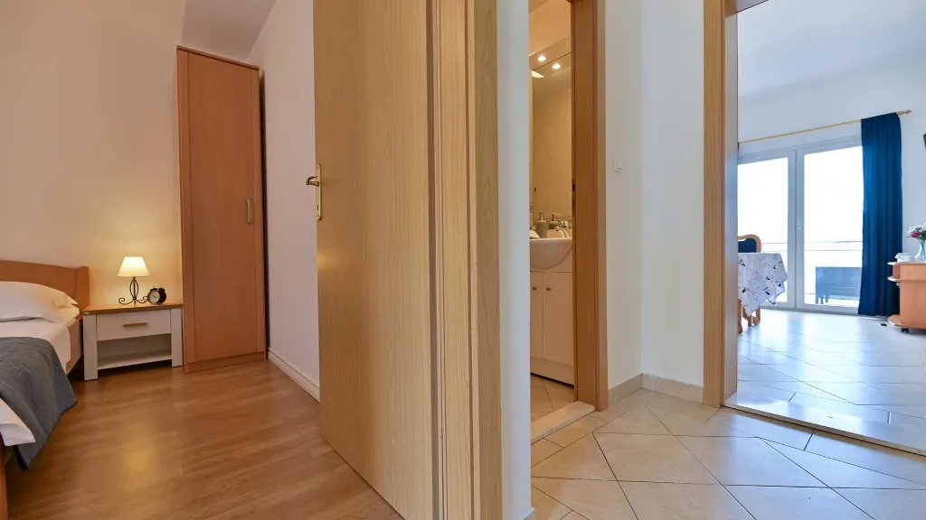 Trogir Holiday House with Sea-View Apartments