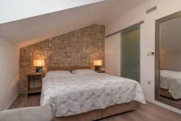 Boat in Trogir for up to 16 Guests