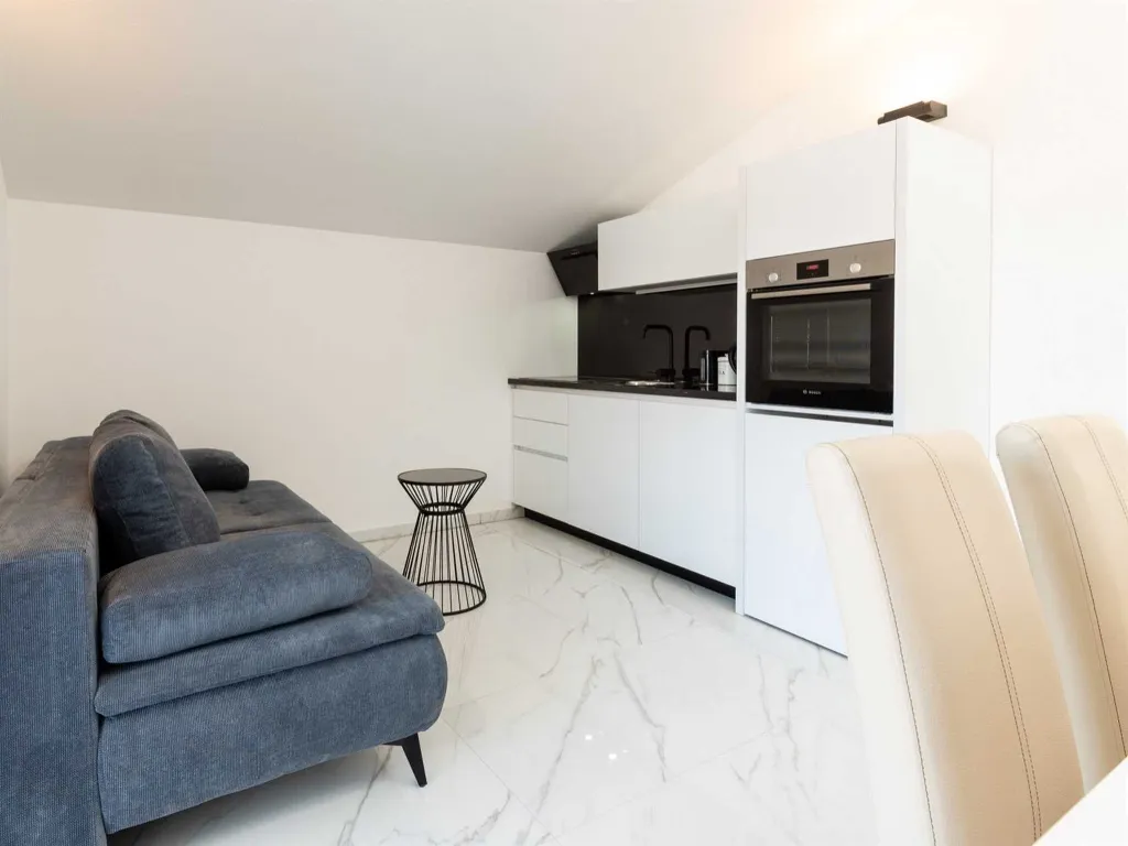 1-Bedroom Apartment in Trogir with Sea View