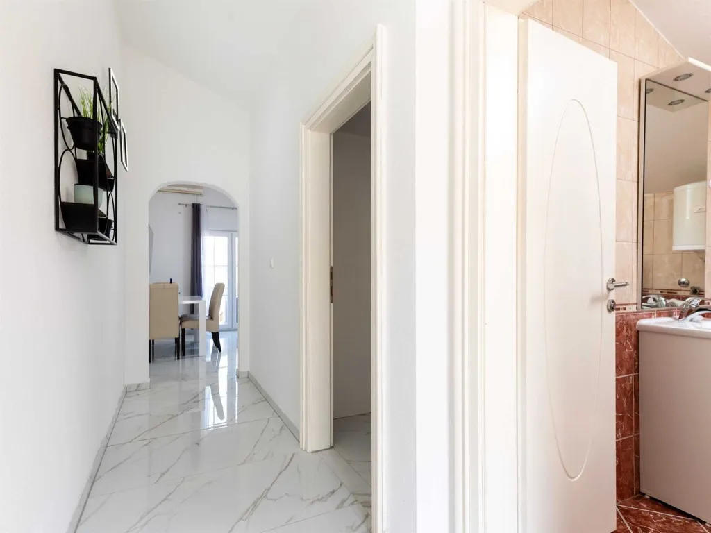 1-Bedroom Apartment in Trogir with Sea View