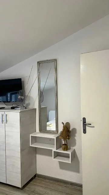 4-Bedroom Apartment in Okrug Gornji for 8 Guests