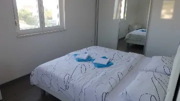 Apartment in Okrug Gornji for up to 6