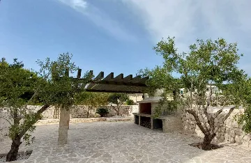 Air-Conditioned Apartment in Sevid na Moru for 6