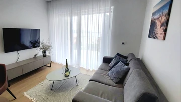 Air-Conditioned Apartment in Sevid na Moru for 6