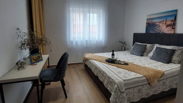 Air-Conditioned Apartment in Sevid na Moru for 6