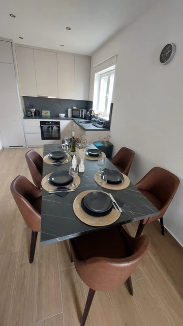 Air-Conditioned Apartment in Sevid na Moru for 6