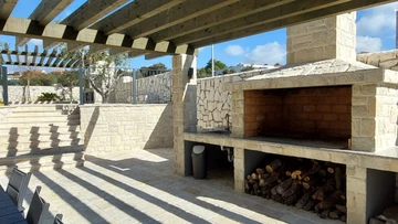 Air-Conditioned Apartment in Sevid na Moru for 6