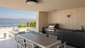 3-Bedroom Villa in Slatine for Up to 8 Guests