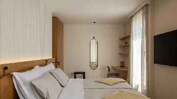 3-Bedroom Villa in Slatine for Up to 8 Guests