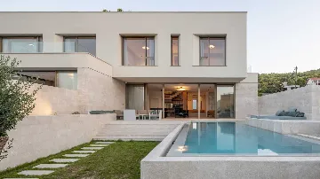 3-Bedroom Villa in Slatine for Up to 8 Guests