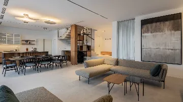 3-Bedroom Villa in Slatine for Up to 8 Guests