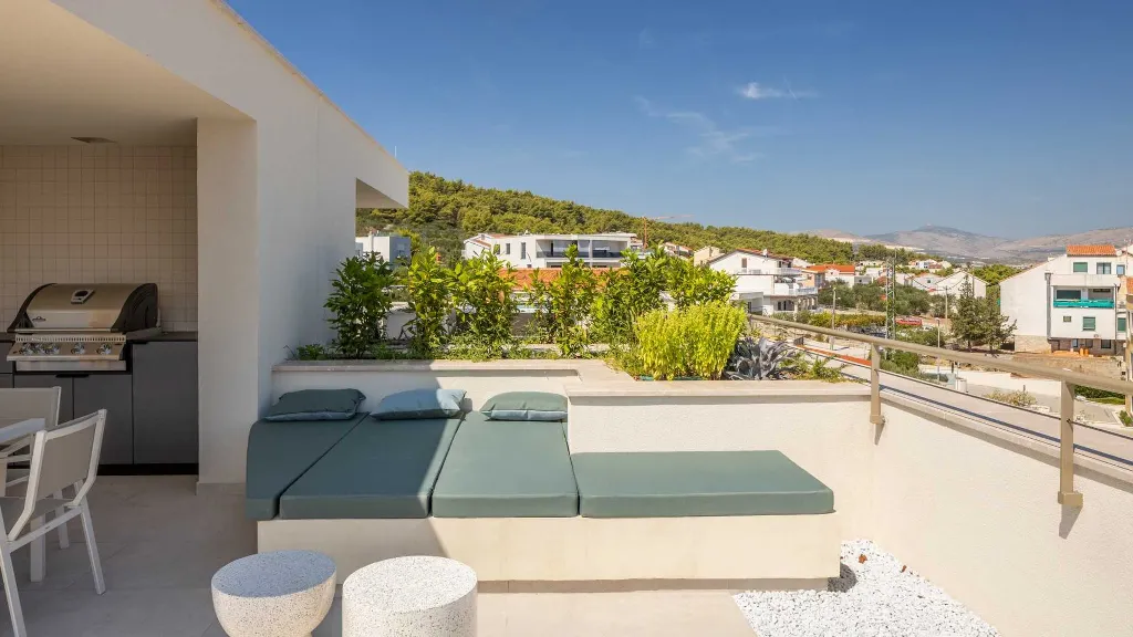 Slatine 3-Bedroom Villa with Private Heated Pool