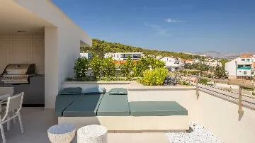 Slatine 3-Bedroom Villa with Private Heated Pool