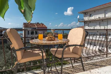 Apartment for 4 in Okrug Gornji with Balcony